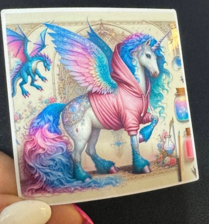 The unicorn 🦄 and the dragon 🐉